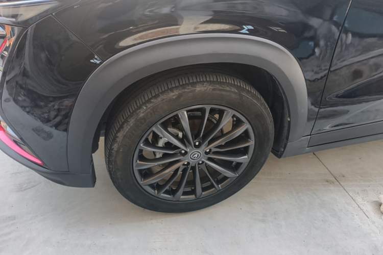 Used CHANGAN UNI-T 2021 1.5T Excellence Model Left Front Wheel Hub