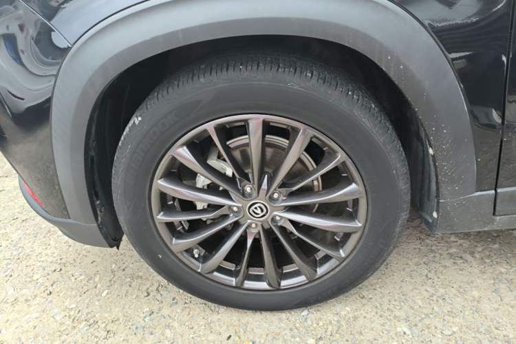 Used CHANGAN UNI-T 2021 1.5T Excellence Model Left Front Wheel Hub