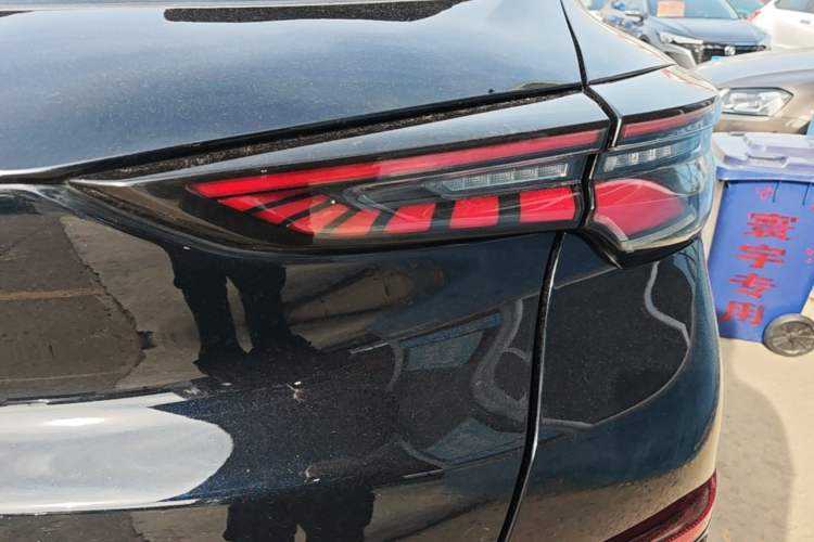 Used CHANGAN UNI-T 2021 1.5T Excellence Model Right Rear Taillight
