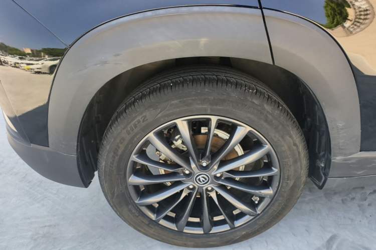 Used CHANGAN UNI-T 2021 1.5T Excellence Model Right Rear Wheel Hub