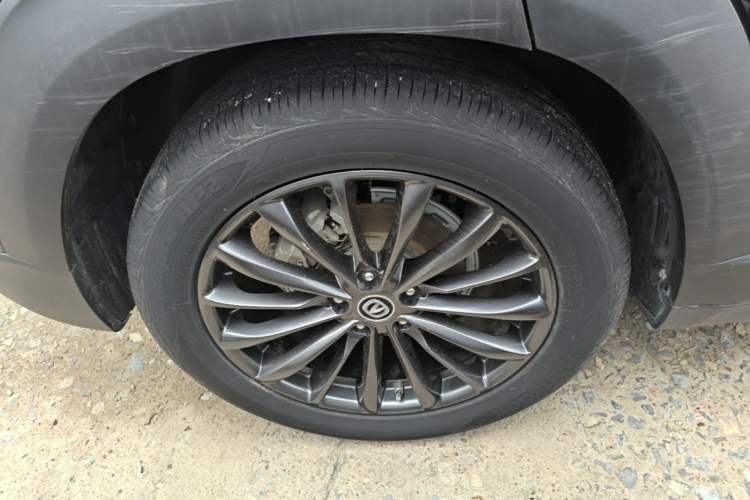 Used CHANGAN UNI-T 2021 1.5T Excellence Model Right Rear Wheel Hub