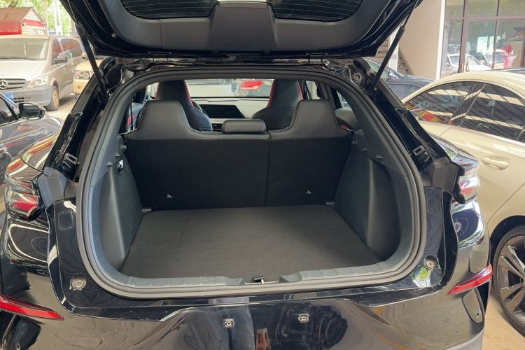 Used CHANGAN UNI-T 2021 1.5T Excellence Model Trunk