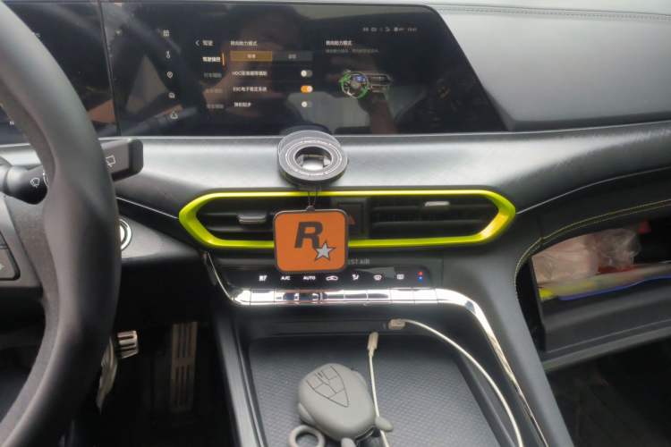 Used CHANGAN UNI-T 2021 1.5T Sport Edition Flagship Version Audio And AC Panel