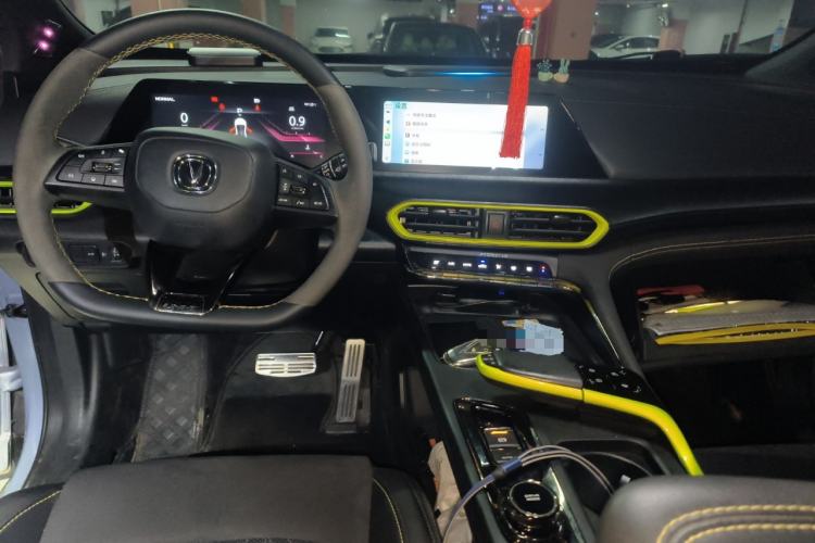 Used CHANGAN UNI-T 2021 1.5T Sport Edition Flagship Version Center Console
