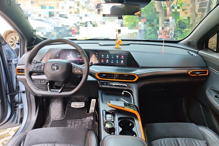 Used CHANGAN UNI-T 2021 1.5T Sport Edition Flagship Version Center Console