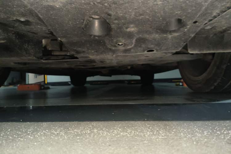Used CHANGAN UNI-T 2021 1.5T Sport Edition Flagship Version Chassis Front