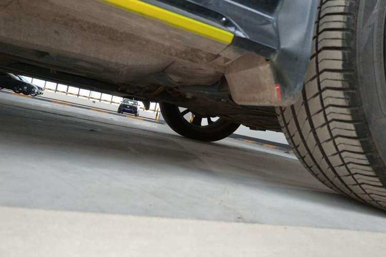 Used CHANGAN UNI-T 2021 1.5T Sport Edition Flagship Version Chassis Front Right