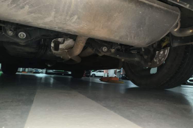 Used CHANGAN UNI-T 2021 1.5T Sport Edition Flagship Version Chassis Rear