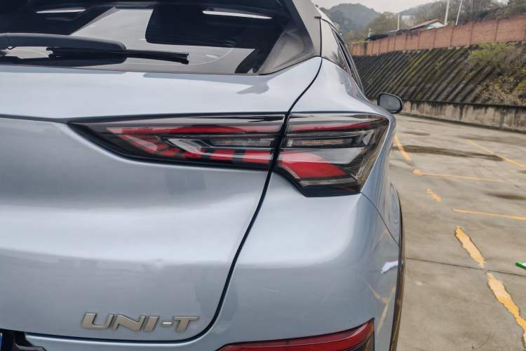 Used CHANGAN UNI-T 2021 1.5T Sport Edition Flagship Version Exterior 1