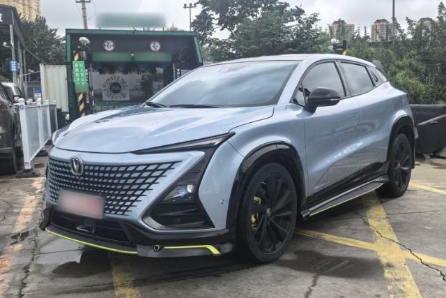 Używany CHANGAN UNI-T 2021 1.5T Sport Edition Flagship Version