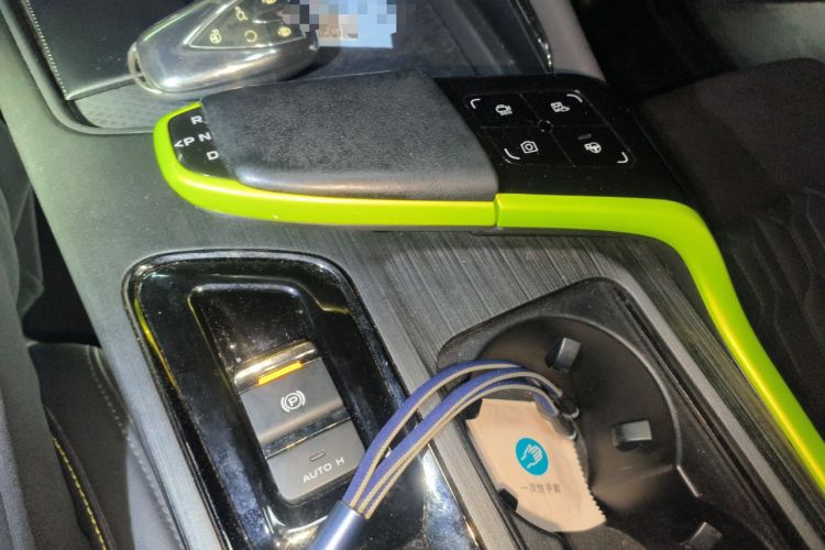 Used CHANGAN UNI-T 2021 1.5T Sport Edition Flagship Version Gear Lever