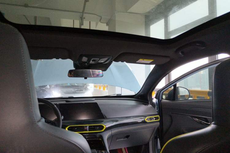 Used CHANGAN UNI-T 2021 1.5T Sport Edition Flagship Version Headliner