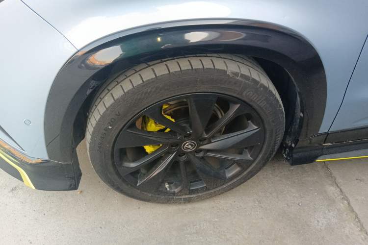 Used CHANGAN UNI-T 2021 1.5T Sport Edition Flagship Version Left Front Wheel Hub