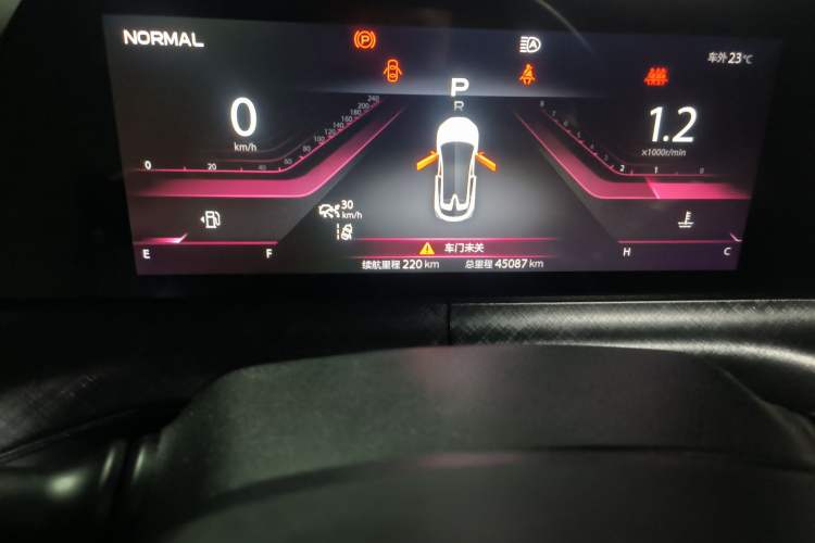 Used CHANGAN UNI-T 2021 1.5T Sport Edition Flagship Version Odometer Close Up