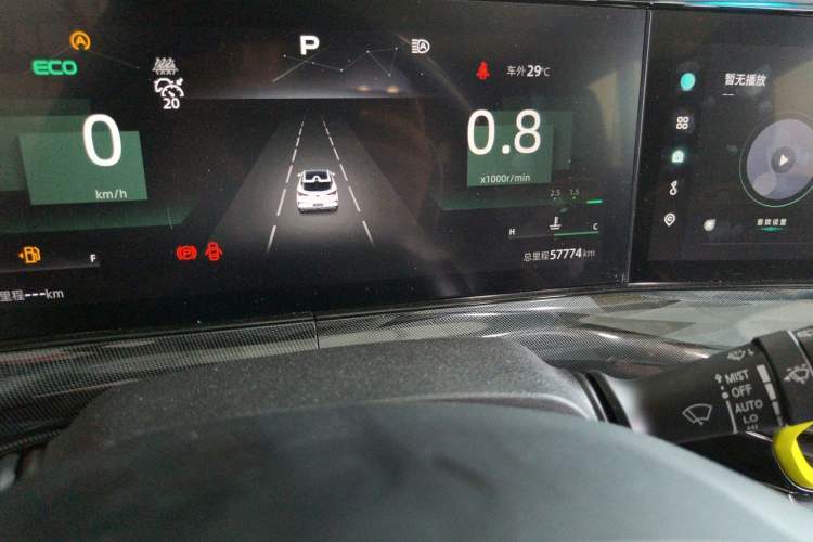 Used CHANGAN UNI-T 2021 1.5T Sport Edition Flagship Version Odometer Close Up