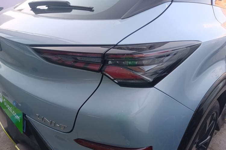 Used CHANGAN UNI-T 2021 1.5T Sport Edition Flagship Version Right Rear Taillight