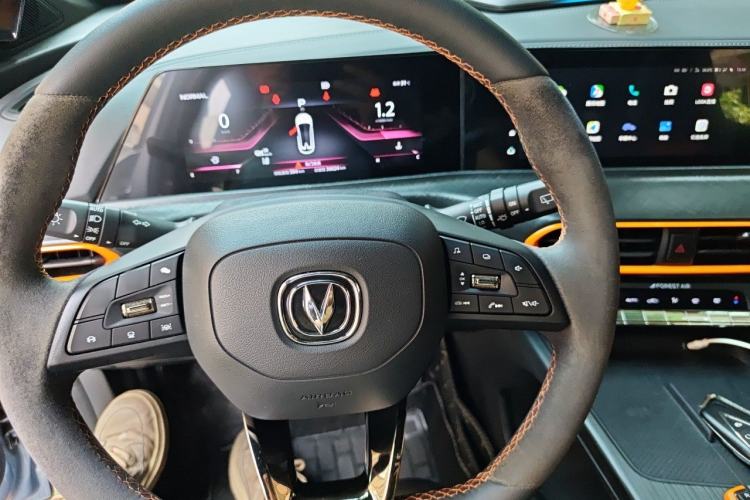Used CHANGAN UNI-T 2021 1.5T Sport Edition Flagship Version Steering Wheel