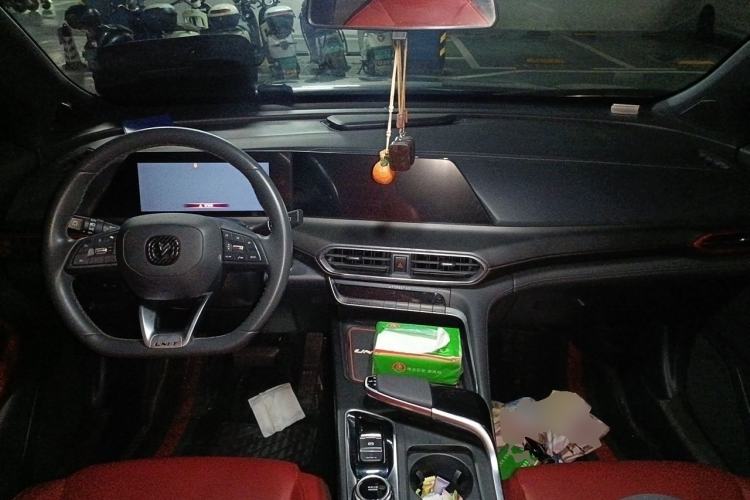 Used CHANGAN UNI-T 2021 1.5T Excellence Model Center Console