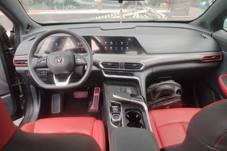 Used CHANGAN UNI-T 2021 1.5T Excellence Model Center Console