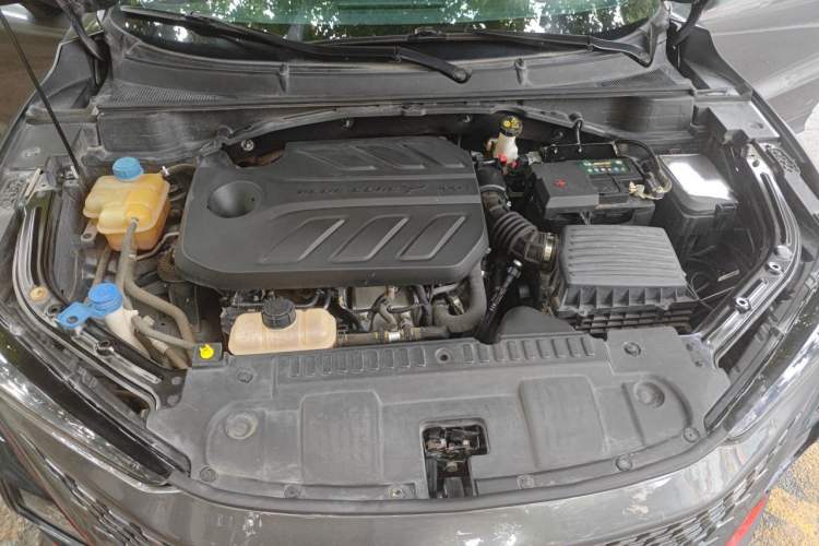 Used CHANGAN UNI-T 2021 1.5T Excellence Model Engine Bay