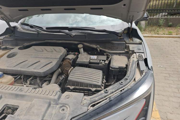 Used CHANGAN UNI-T 2021 1.5T Sport Edition Flagship Version Engine Bay Left
