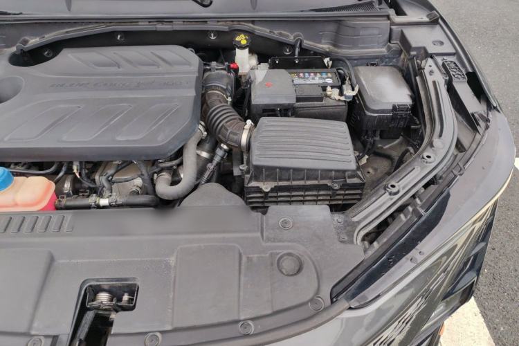 Used CHANGAN UNI-T 2021 1.5T Sport Edition Flagship Version Engine Bay Left