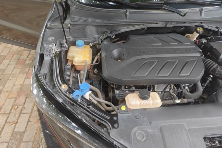 Used CHANGAN UNI-T 2021 1.5T Excellence Model Engine Bay Right