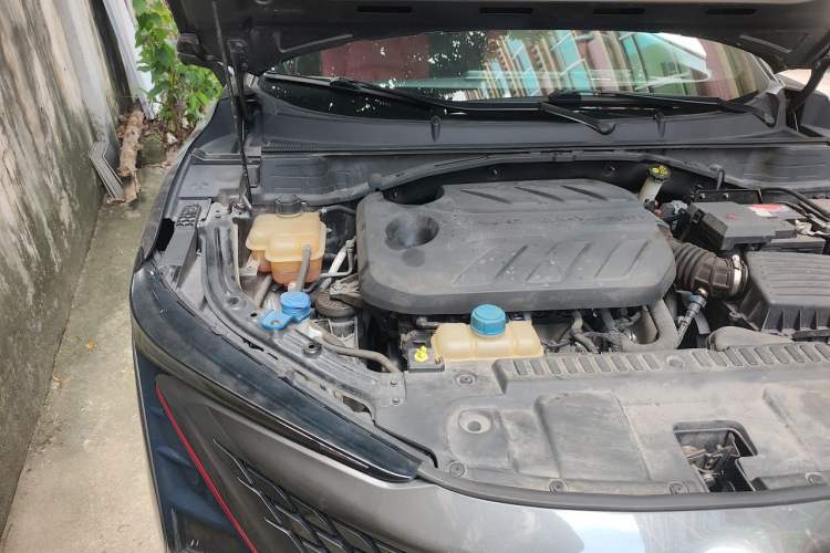 Used CHANGAN UNI-T 2021 1.5T Excellence Model Engine Bay Right