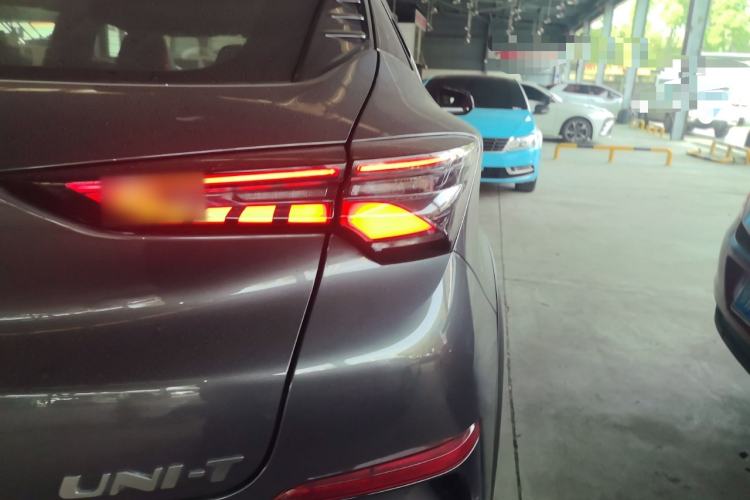 Used CHANGAN UNI-T 2021 1.5T Excellence Model Exterior 3