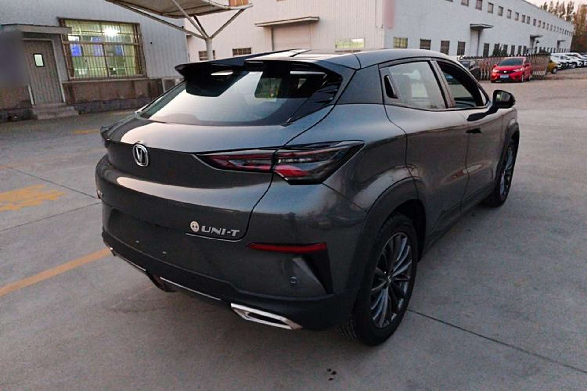 Used CHANGAN UNI-T 2021 1.5T Excellence Model Exterior 5