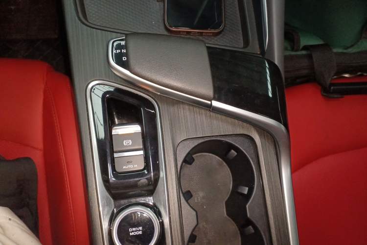 Used CHANGAN UNI-T 2021 1.5T Excellence Model Gear Lever