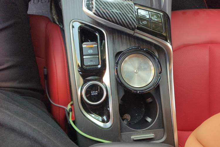Used CHANGAN UNI-T 2021 1.5T Sport Edition Flagship Version Gear Lever