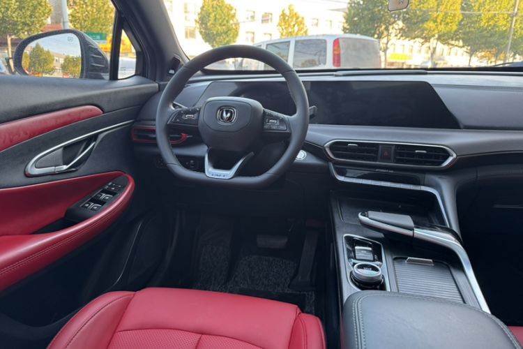 Used CHANGAN UNI-T 2021 1.5T Excellence Model Interior 2