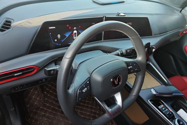 Used CHANGAN UNI-T 2021 1.5T Excellence Model Interior 2