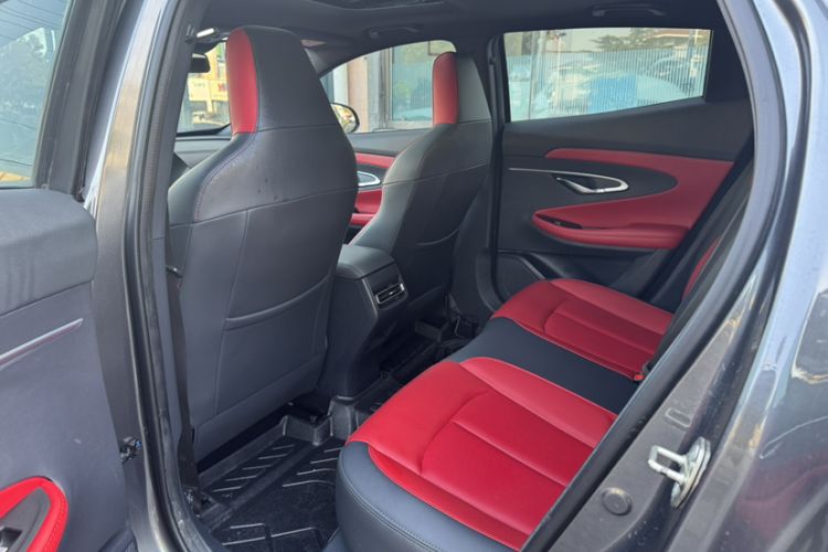 Used CHANGAN UNI-T 2021 1.5T Excellence Model Interior 3