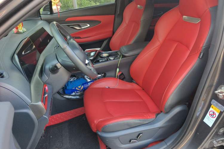 Used CHANGAN UNI-T 2021 1.5T Sport Edition Flagship Version Left Front Seat
