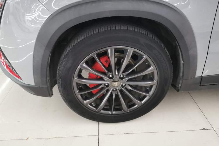 Used CHANGAN UNI-T 2021 1.5T Excellence Model Left Front Wheel Hub