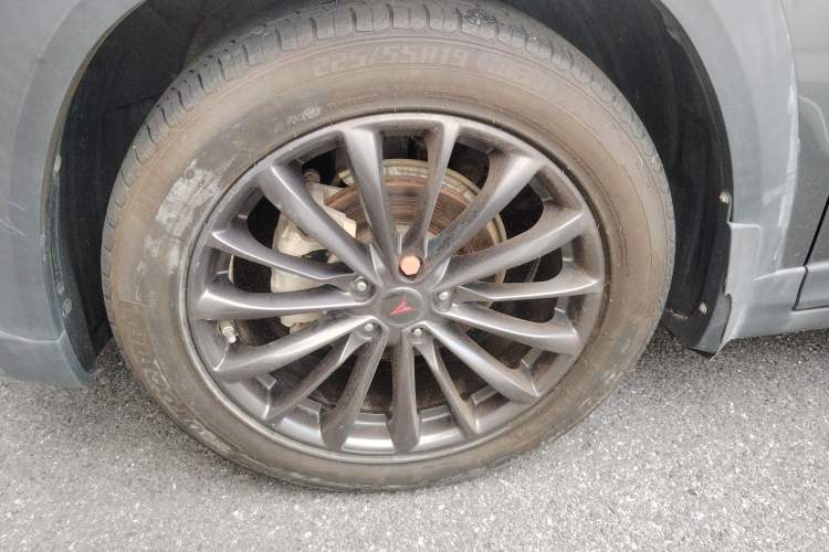 Used CHANGAN UNI-T 2021 1.5T Excellence Model Left Front Wheel Hub