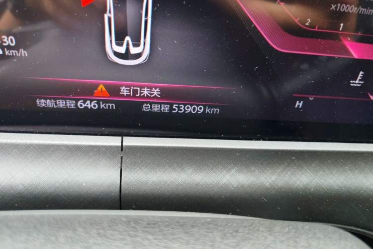 Used CHANGAN UNI-T 2021 1.5T Sport Edition Flagship Version Odometer Close Up