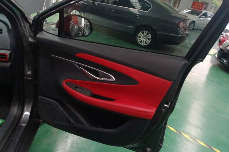 Used CHANGAN UNI-T 2021 1.5T Excellence Model Right Front Door Interior