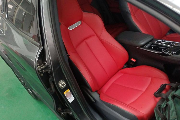 Used CHANGAN UNI-T 2021 1.5T Excellence Model Right Front Seat