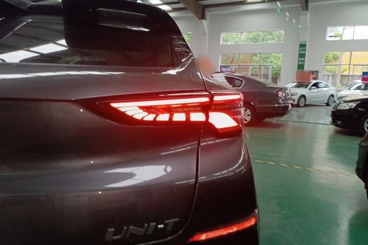 Used CHANGAN UNI-T 2021 1.5T Excellence Model Right Rear Taillight