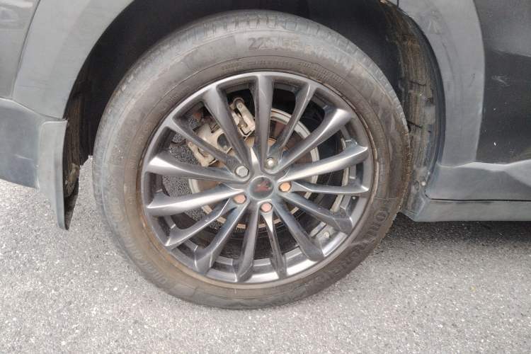 Used CHANGAN UNI-T 2021 1.5T Excellence Model Right Rear Wheel Hub