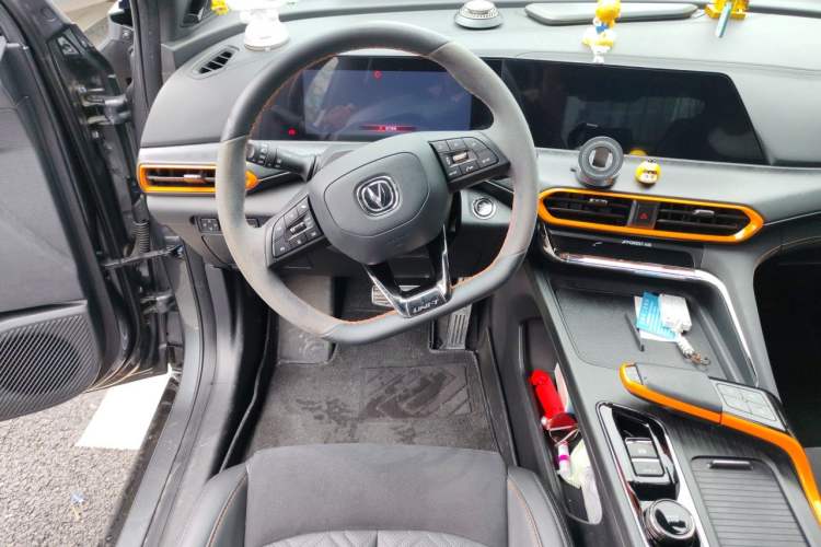 Used CHANGAN UNI-T 2021 1.5T Sport Edition Flagship Version Steering Wheel