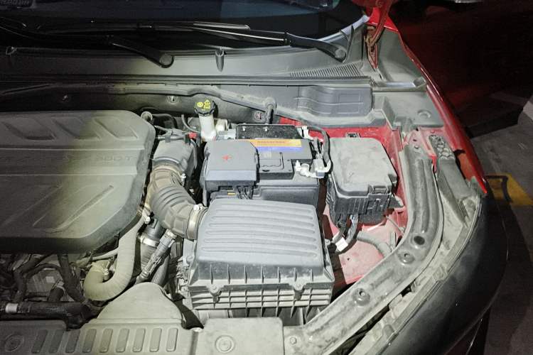 Used CHANGAN UNI-T 2021 1.5T Excellence Model Engine Bay Left