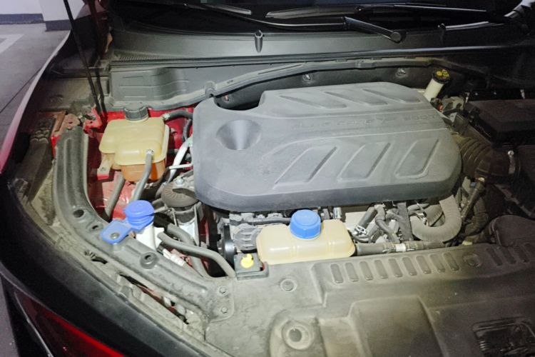 Used CHANGAN UNI-T 2021 1.5T Excellence Model Engine Bay Right