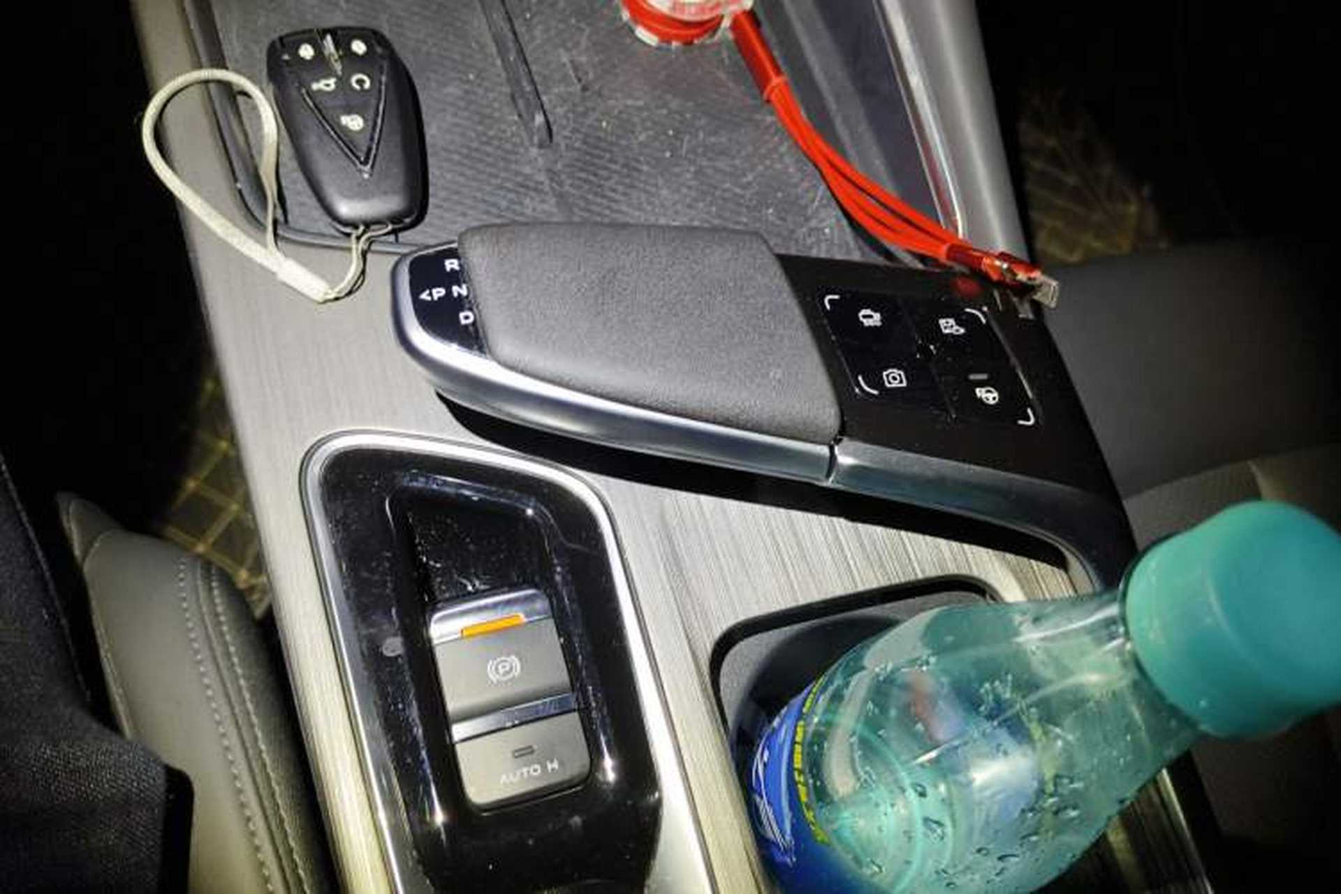 Used CHANGAN UNI-T 2021 1.5T Excellence Model Gear Lever