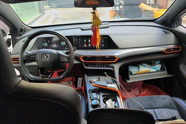 Used CHANGAN UNI-T 2021 1.5T Sport Edition Flagship Version Center Console
