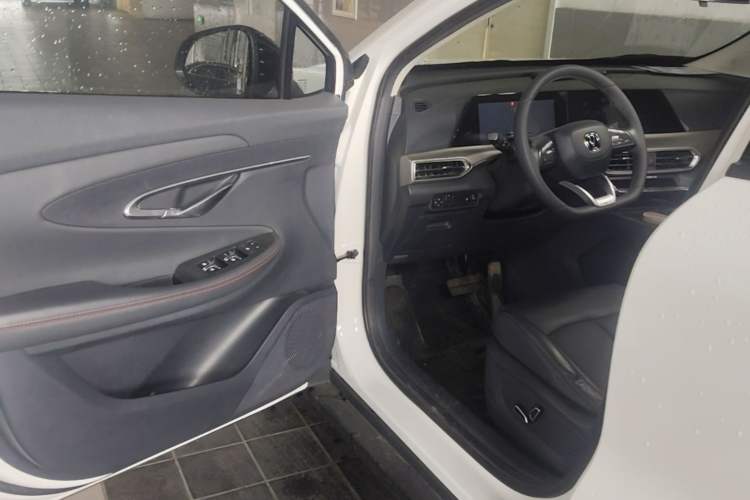 Used CHANGAN UNI-T 2021 1.5T Excellence Model Driver Seat