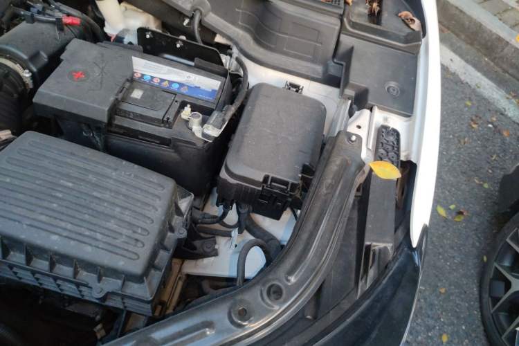 Used CHANGAN UNI-T 2021 1.5T Sport Edition Flagship Version Engine Bay Left